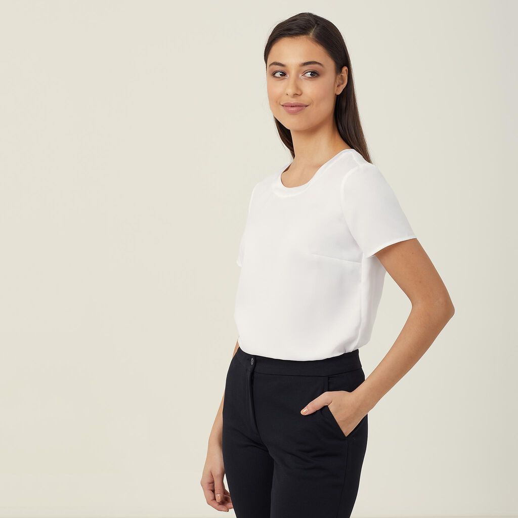 SLEEVELESS LAYERED TOP