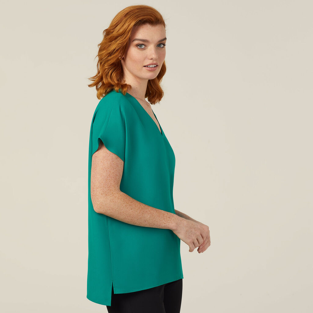 FRENCH GEORGETTE SHORT SLEEVE V-NECK TOP