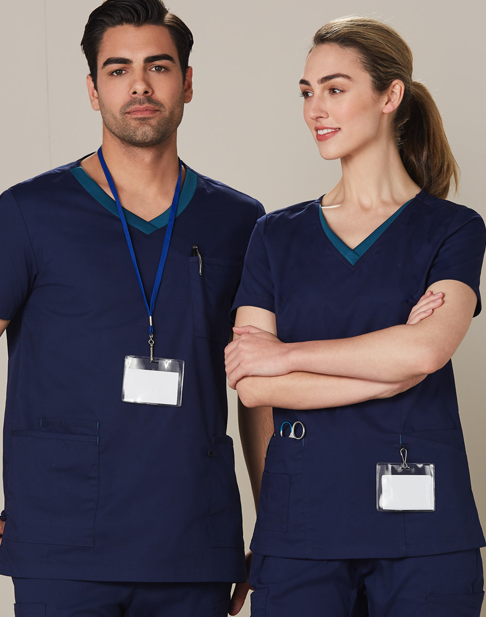 M7650 MENS V-NECK CONTRAST TRIM SCRUB TOP